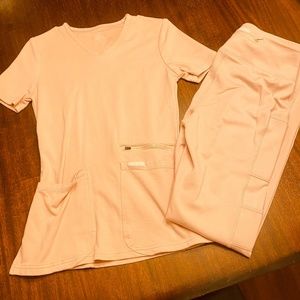 Jaanuu scrubs set